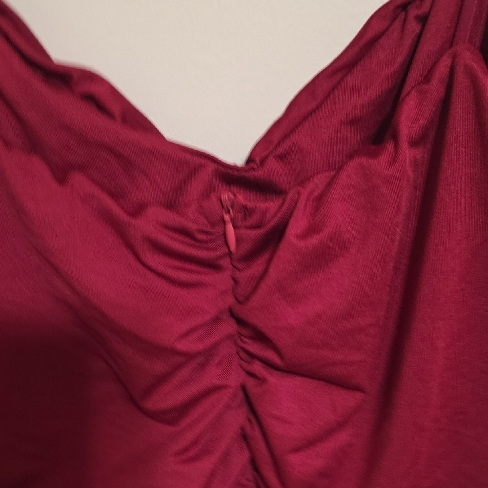 Chic Strapless Burgundy Dress - Picture 4 of 8